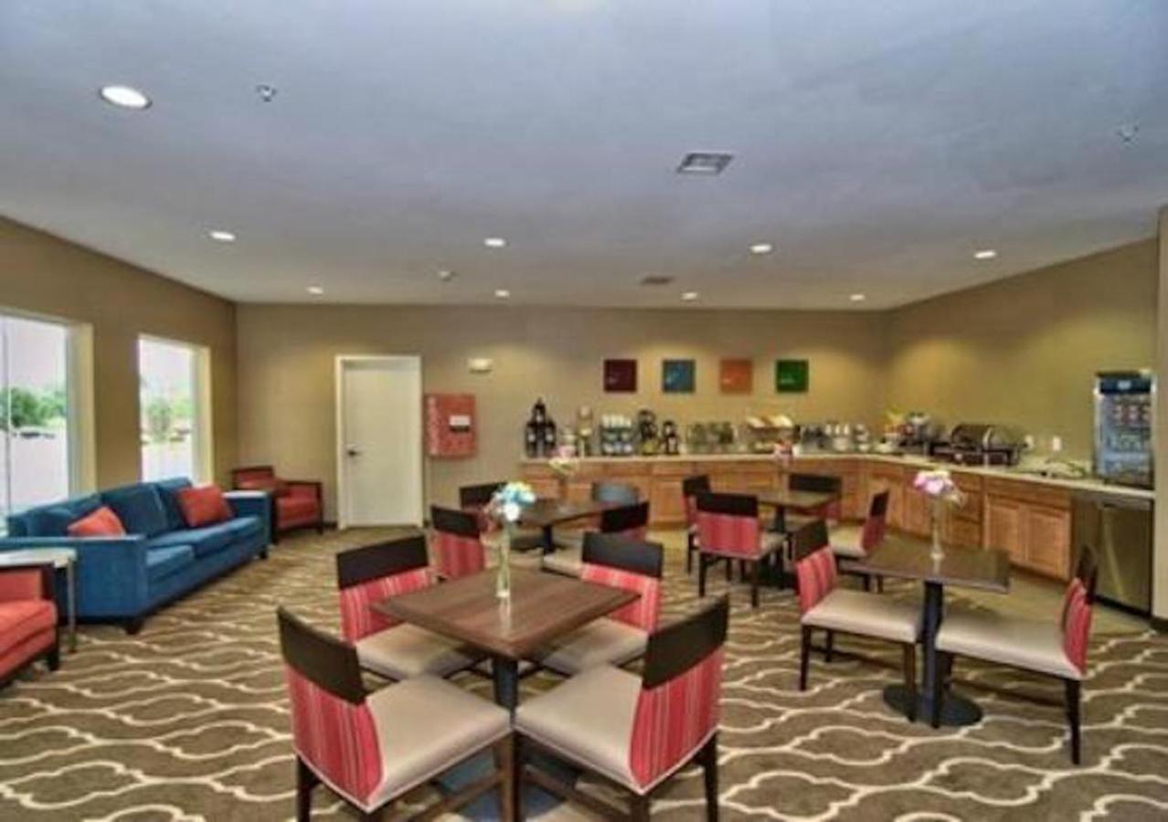 Comfort Inn Apalachin - Binghamton W Route 17 מראה חיצוני תמונה